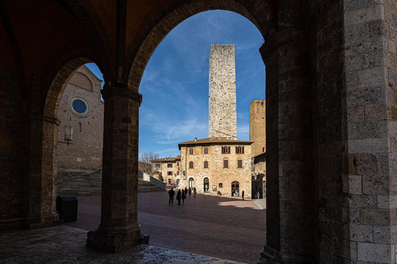 Torre Salvucci Maggiore Medieval Tower Experience Сан-Джиминьяно Экстерьер фото