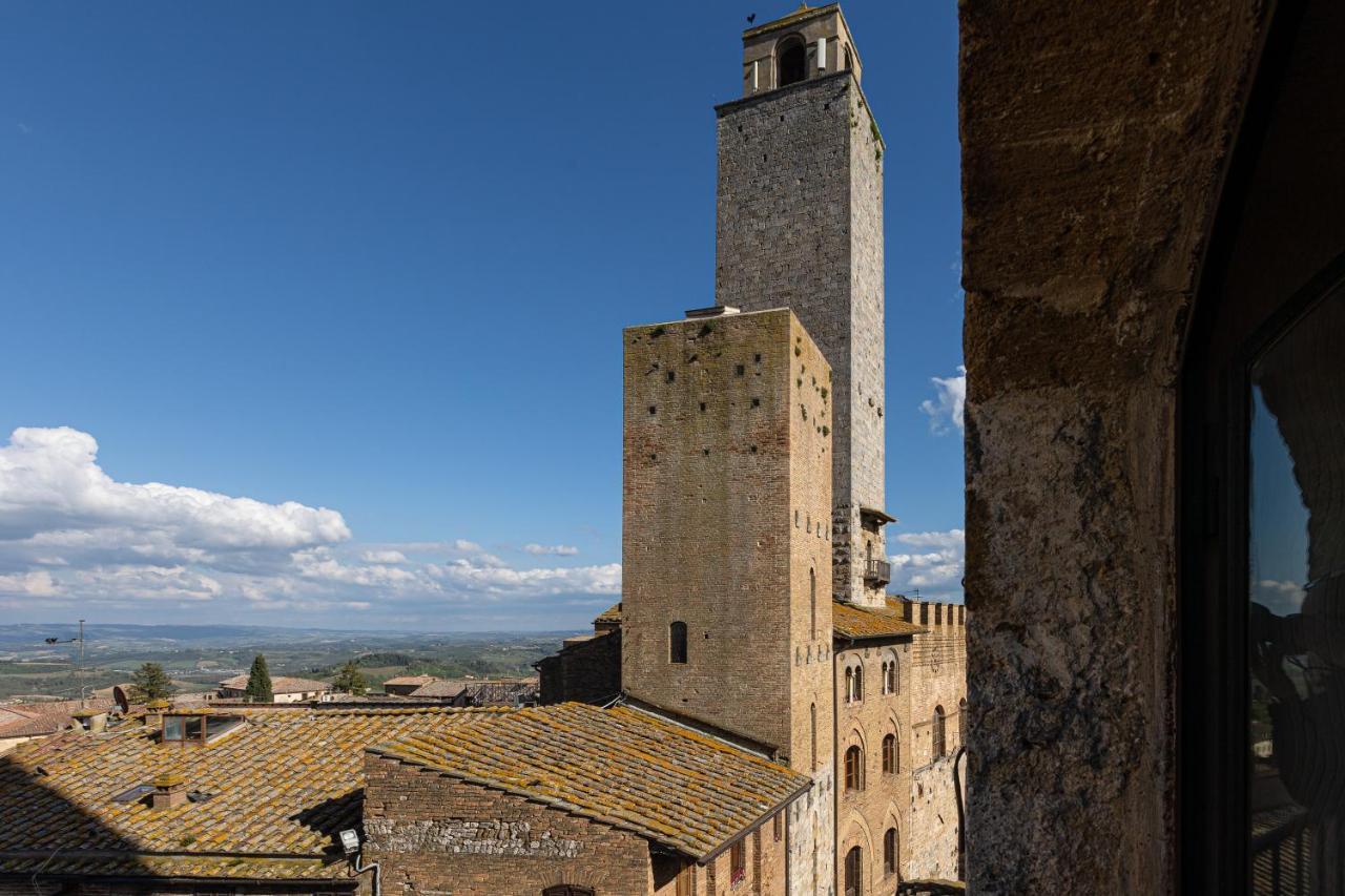 Torre Salvucci Maggiore Medieval Tower Experience Сан-Джиминьяно Экстерьер фото